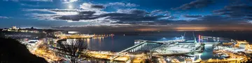 Dover Moonrise pano. 4:1