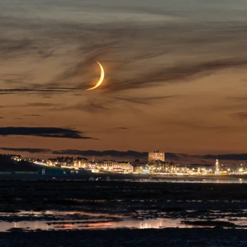 Herne Bay Crescent Moon From Reculver 1x1