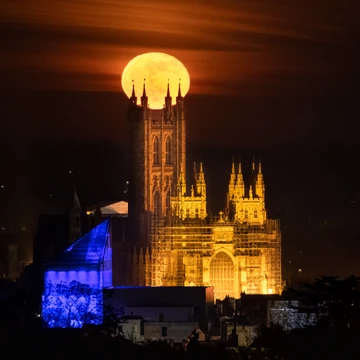 Canterbury Cathedral Moonrise 1x1