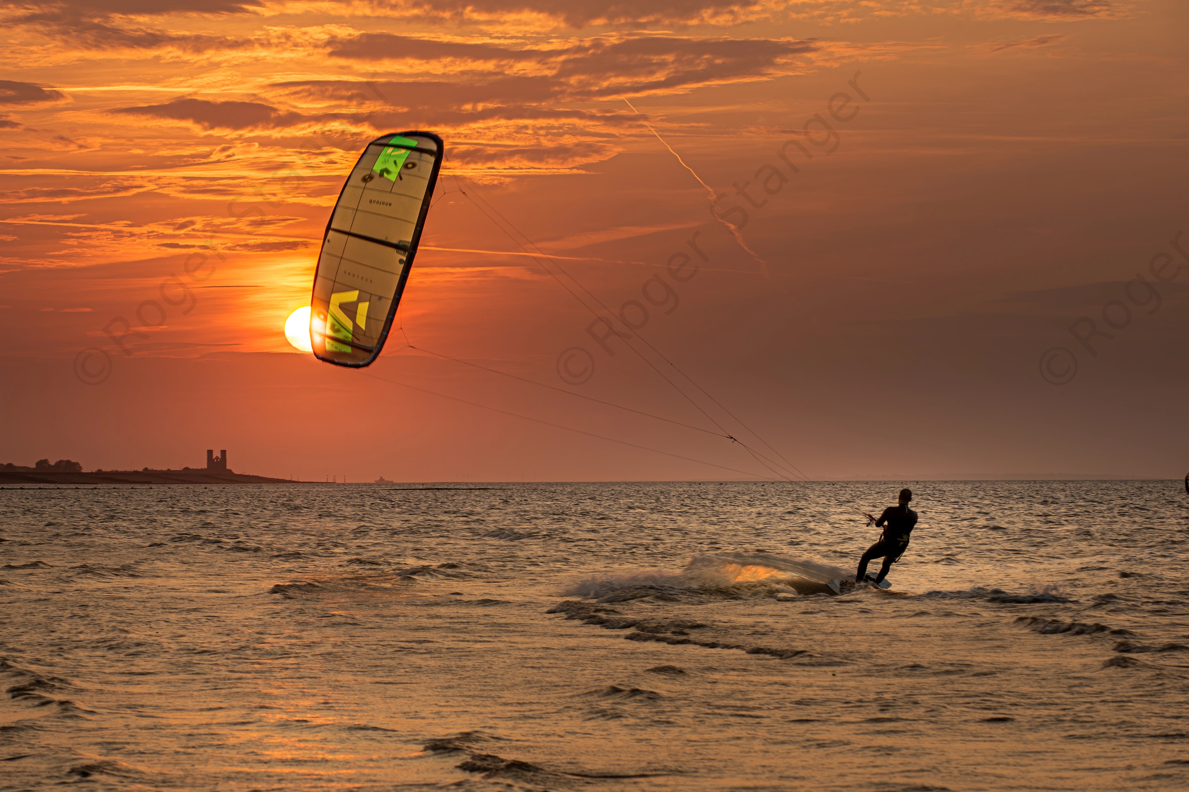 MINNIS BAY KITESURFER DUDES 3 X 2 Landscape 13