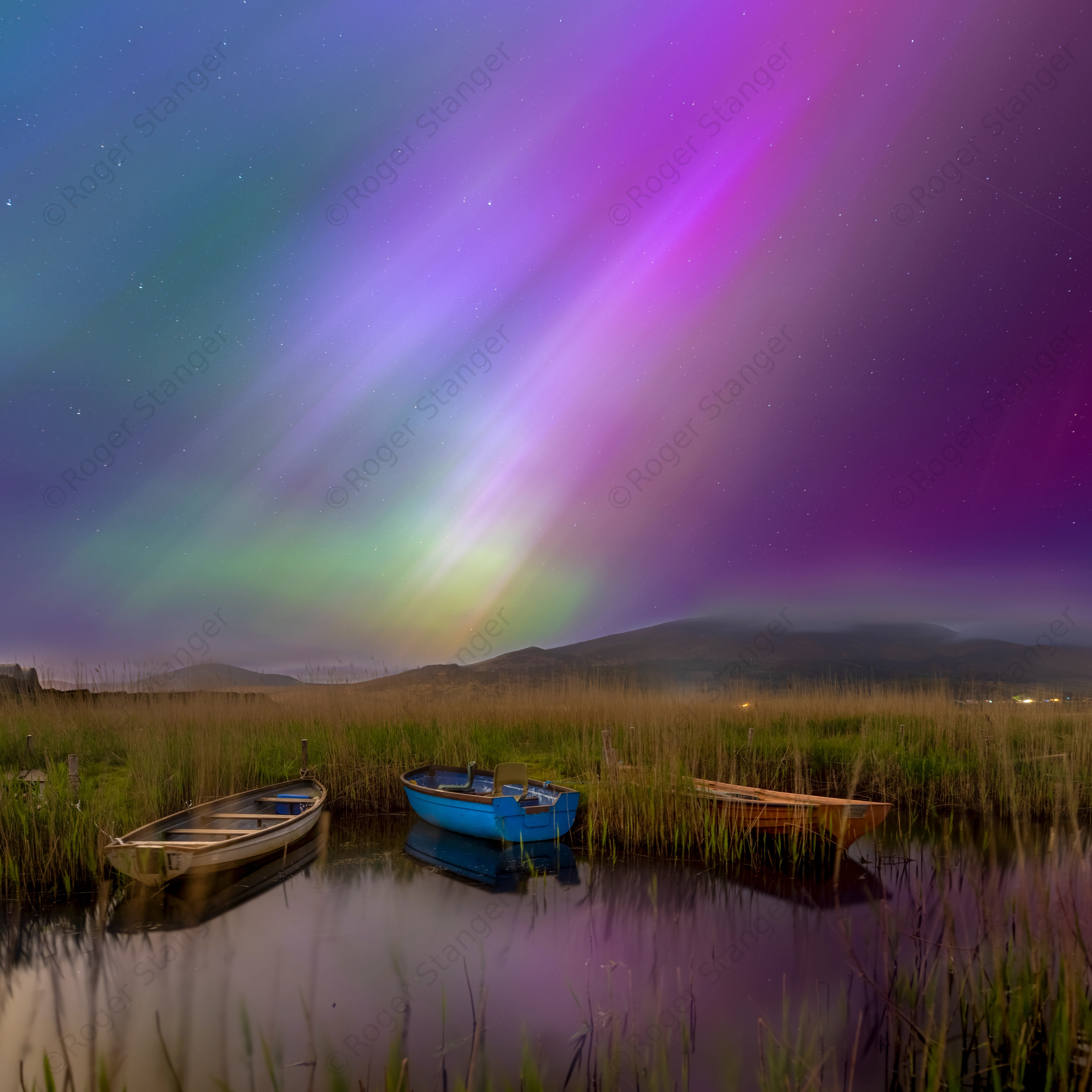 Ireland Aurora Lake And Boats